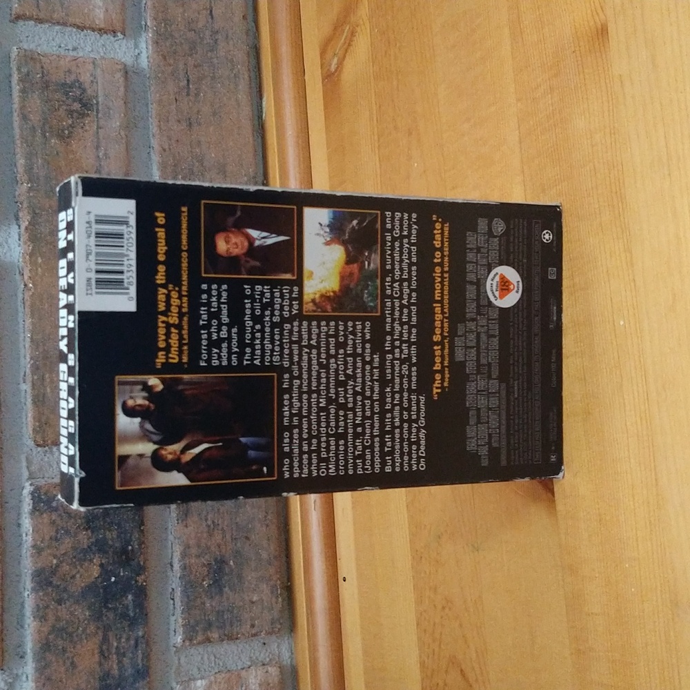 On Deadly Ground Vhs tape - Picture 4 of 6